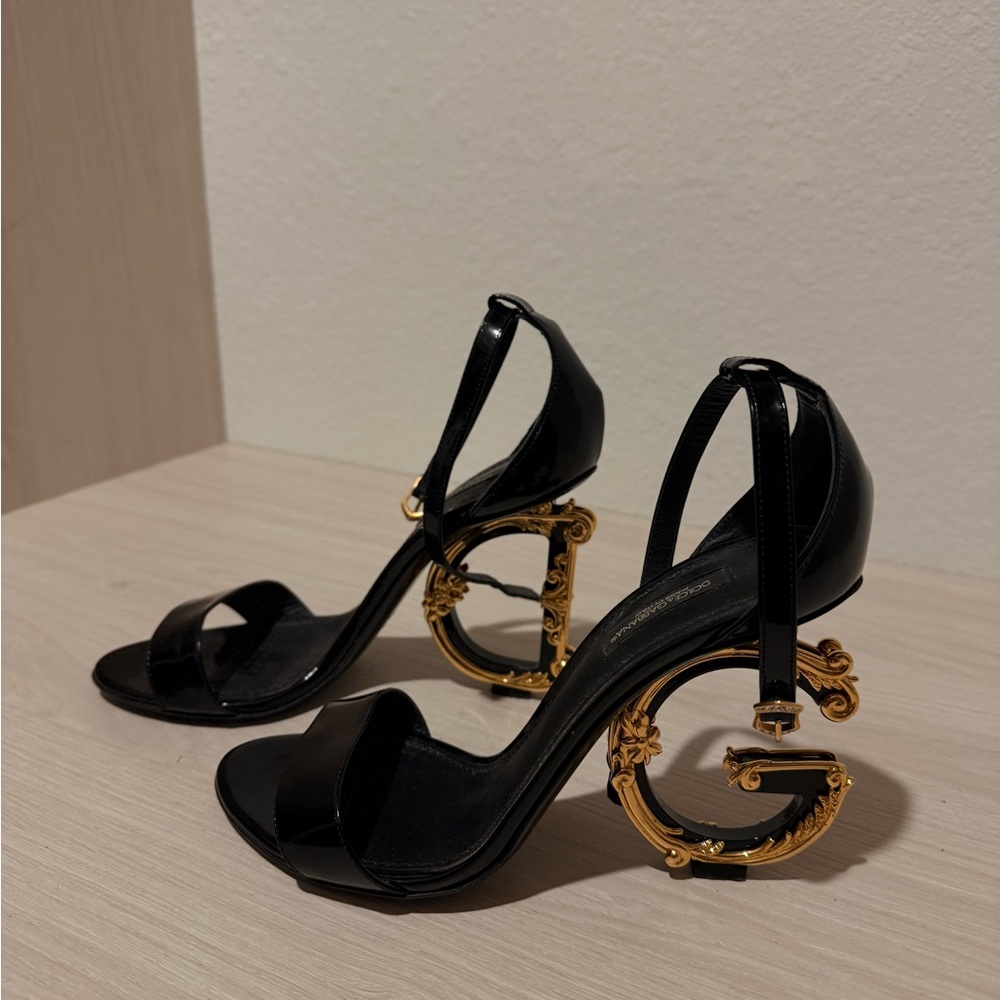 Dolce & Gabbana Black and Gold Sculpted Heels